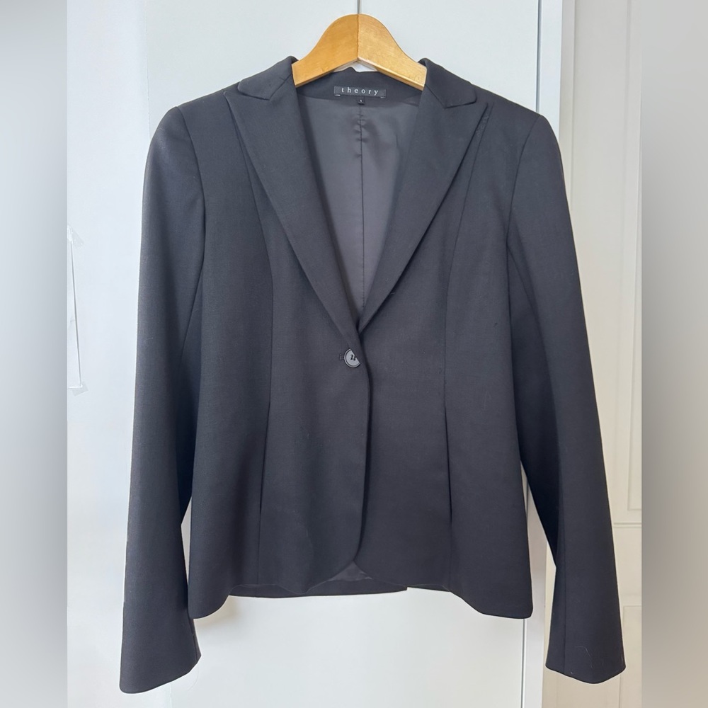 Theory Black Wool Blazer, like new!